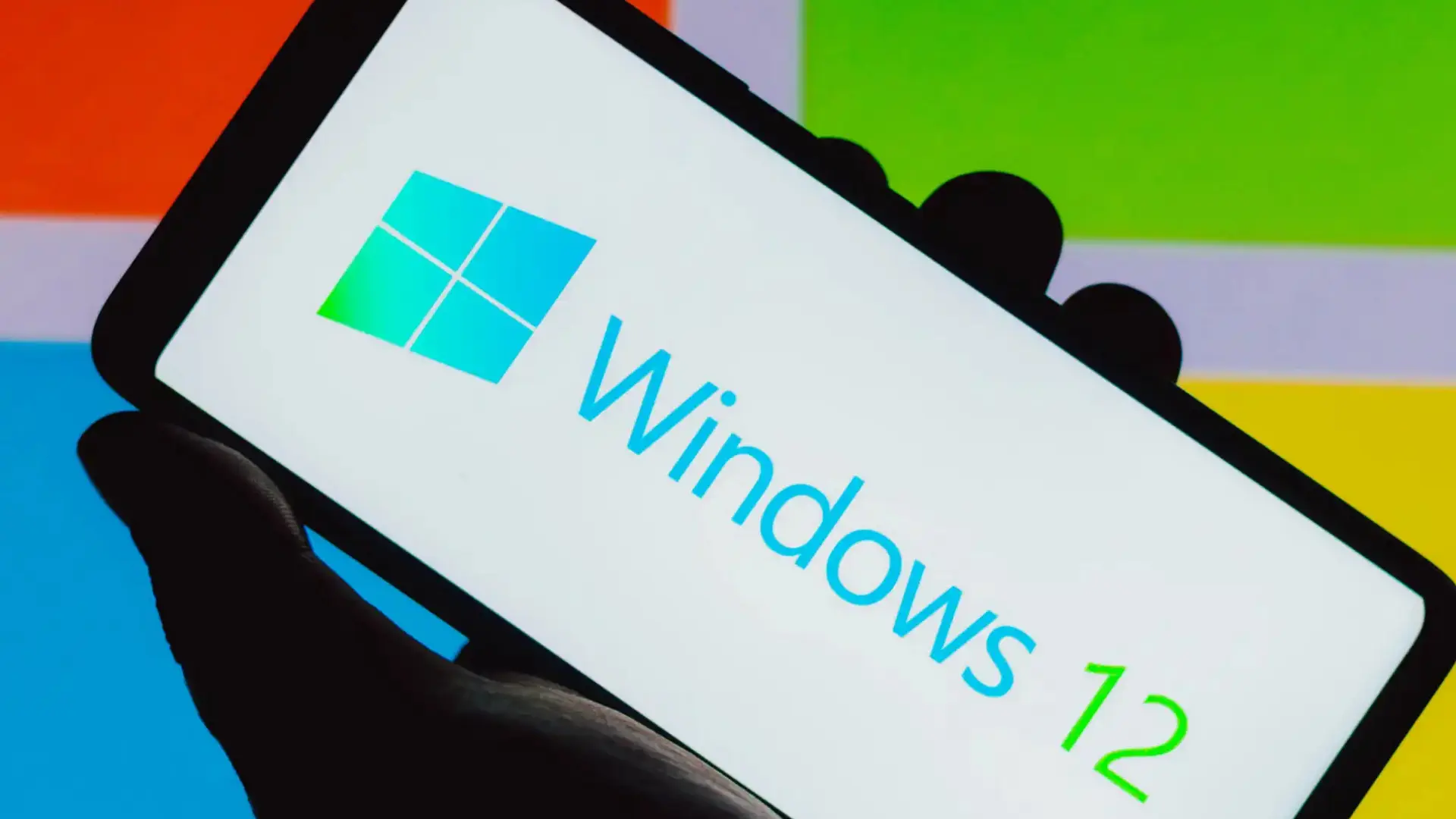 Microsoft, Windows 12'yi Tanıttı Yapay Zekâ Masaüstüne Geliyor